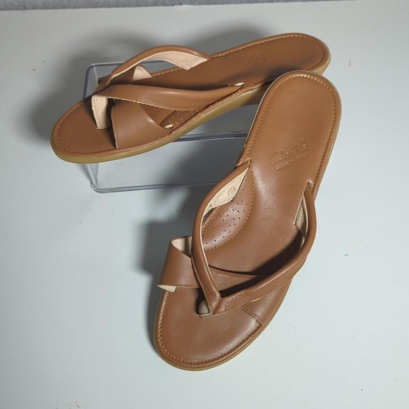 Clarks Thong Sandals Women's 10M Camel Brown Italian Leather Shoes - Picture 2 of 7
